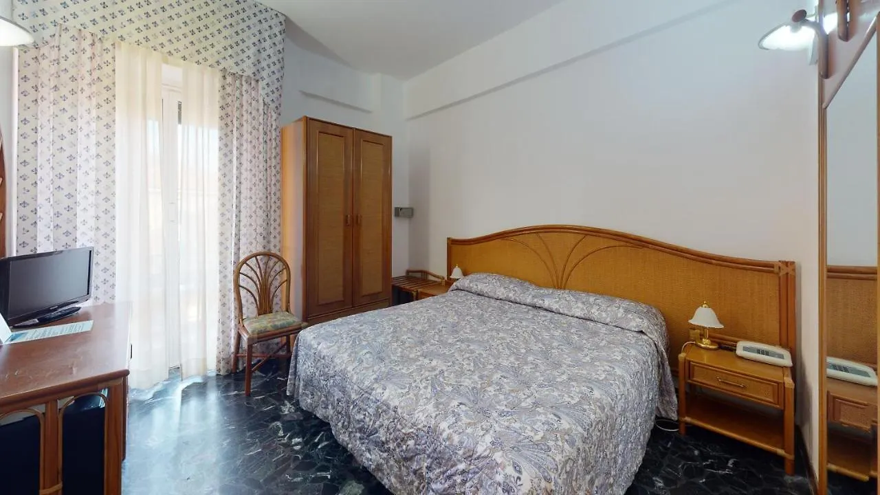 Hotel Zunino Spotorno 3*,  Italy